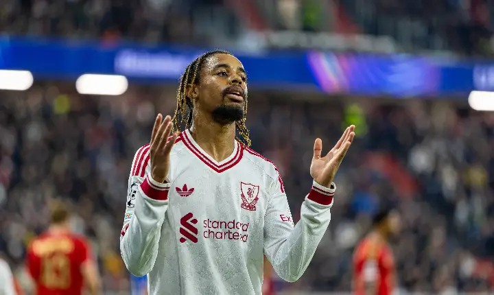 ‘A Premier League é menos tática’: Bradley Barcola fala sobre sua adaptação ao Liverpool