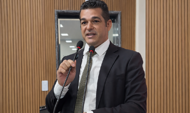 ADALTO ROMPE COM LÉO MORAES E CRISE ENTRE PREFEITURA E CÂMARA GANHA NOVO CAPÍTULO