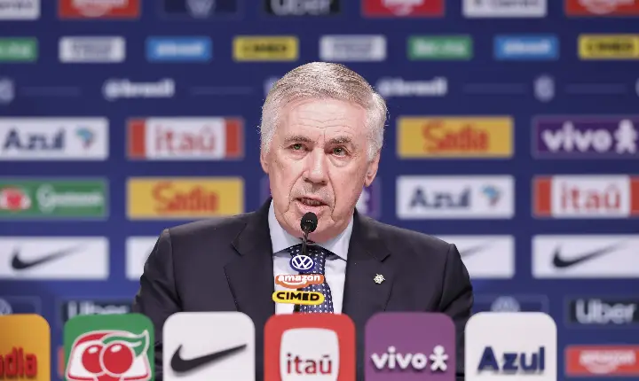 Ancelotti consolida Raphinha em nova função e ‘ignora’ testes para camisa 9 na Seleção