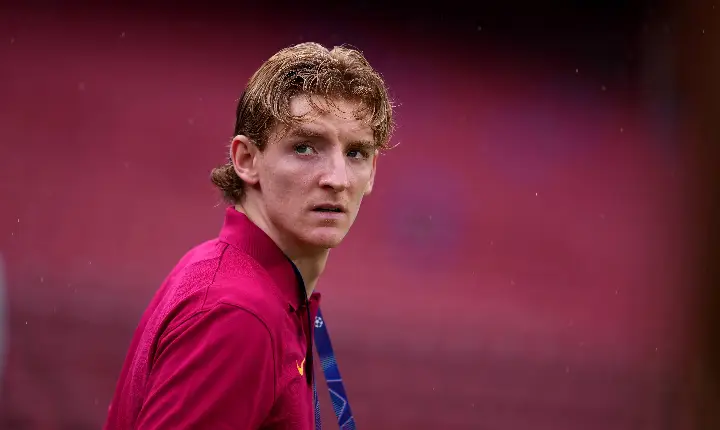 ‘Antes, ninguém via, mas Pedri vê’: A jogada de Gordon que era ‘ignorada’ fora do Barcelona