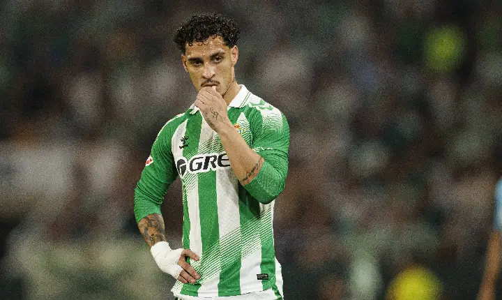 Antony: ‘Tomava remédios para poder jogar e não conseguia andar no dia seguinte’