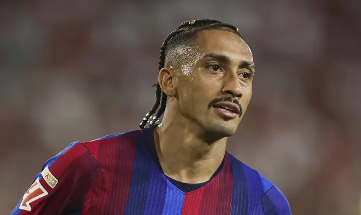 Barcelona define plano para Raphinha após lesão e monitora recuperação do brasileiro