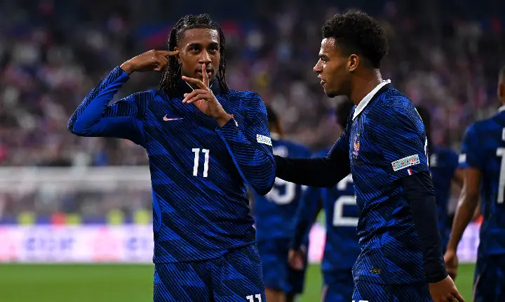 Bélgica impõe cenário novo à França de Zidane, que recorre à força do elenco para vencer