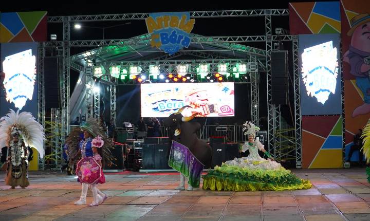 Bois-bumbás abrem o Arraiá do Bera e encantam o público na primeira noite da festa