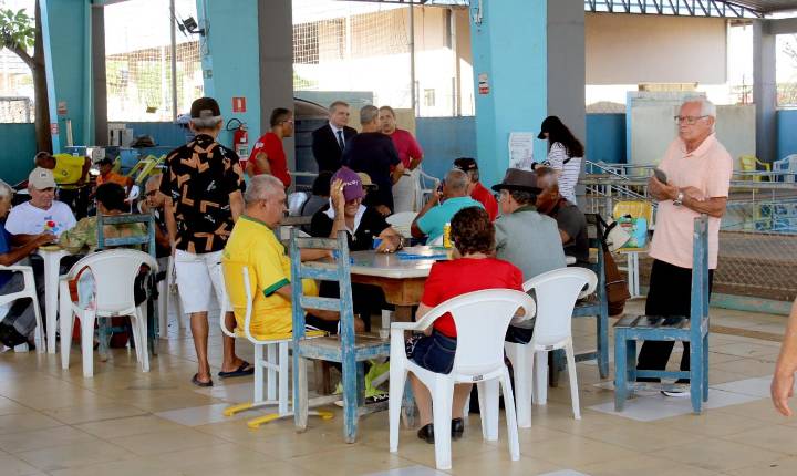 Centro de Convivência do Idoso promove ação de conscientização sobre a violência contra a pessoa idosa