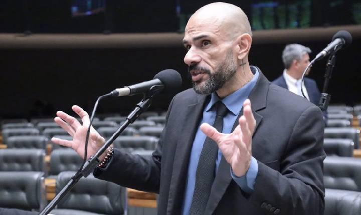 Comissão aprova regras para aumentar proteção de motoristas de aplicativo
