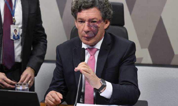 Comissão Mista adia para esta terça-feira votação do fim da 