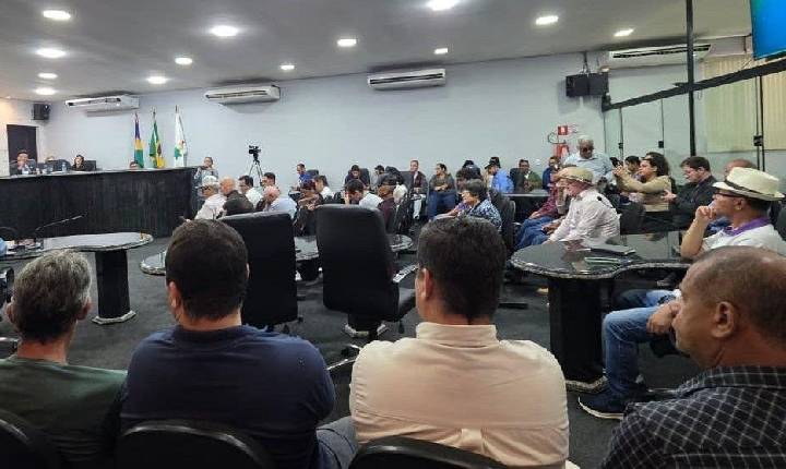 CPI do Leite realiza reunião em Ji-Paraná para ouvir produtores e investigar crise na cadeia produtiva