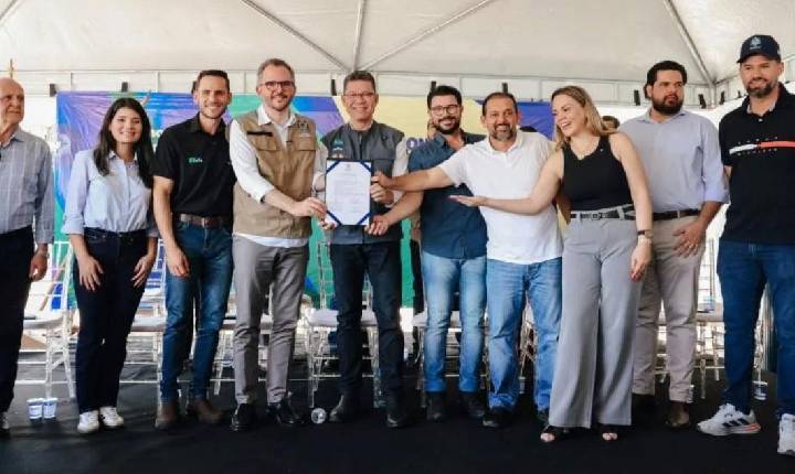 Deputado Nim Barroso participa de assinatura da ordem de serviço para novo terminal de passageiros do aeroporto de Ji-Paraná