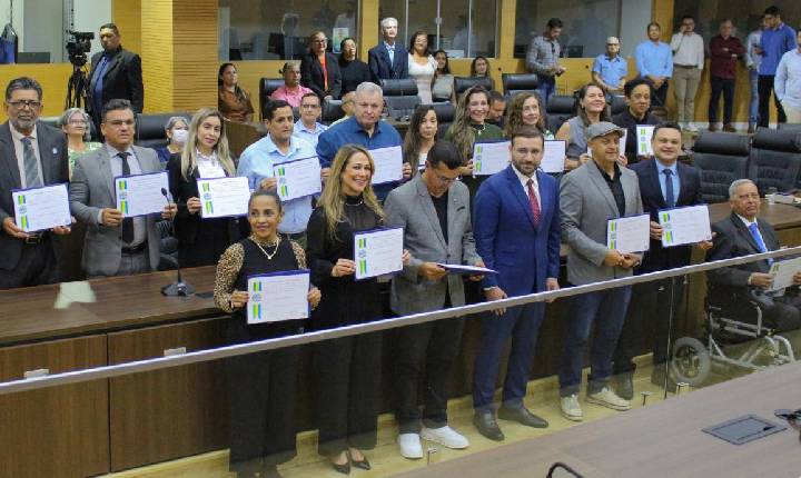 Deputado Ribeiro do Sinpol homenageia Igreja Às Nações por atuação social e evangelística em Rondônia