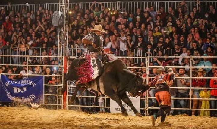 Empreendedores e profissionais do rodeio pedem retratação pública de Jandir Vigilante em Cerejeiras