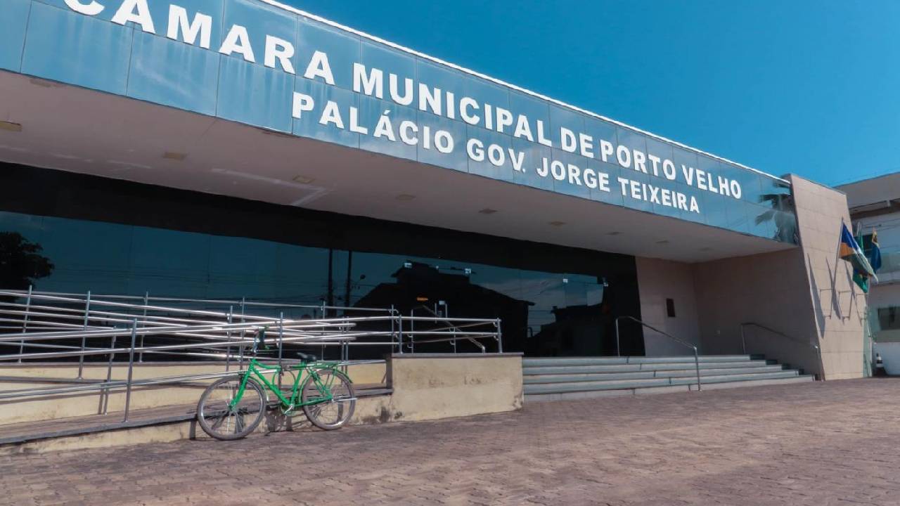 EXCLUSIVO FATOS RO: DISPUTA POR CARGOS PROVOCA ATRITO ENTRE GEDEÃO E ELLIS REGINA; ZÉ PAROCA GANHA FORÇA PARA PRESIDIR A CÂMARA