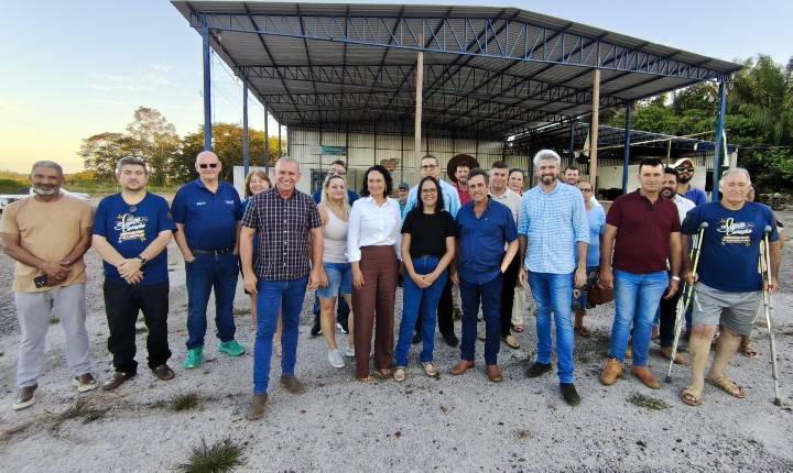 Ezequiel Neiva anuncia início das obras de ampliação do barracão da Aamirom, em Rolim de Moura