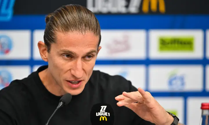 ‘Futebol é rápido’: Por que Filipe Luís citou Ronaldinho para fazer alerta no Monaco