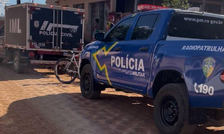 Homem é encontrado morto a facadas dentro de casa em Porto Velho