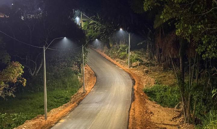 Iluminação 100% em LED chega a Rua Canhoto da Paraíba oferecendo mais segurança aos moradores
