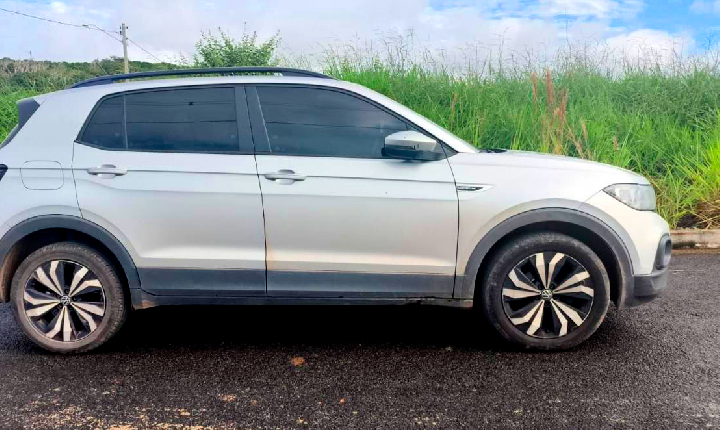 JI-PARANÁ – CARRO E MOTOCICLETA ROUBADOS SÃO RECUPERADOS PELA POLICIA MILITAR