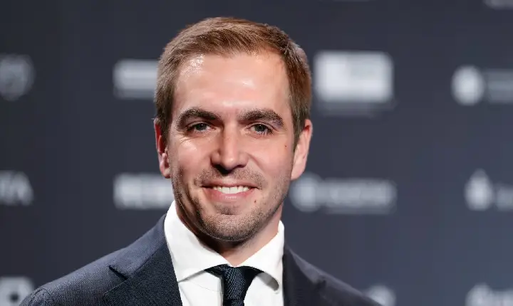 Lahm: ‘Manchester City era um prazer de ver jogar, mas se desconectou das raízes’