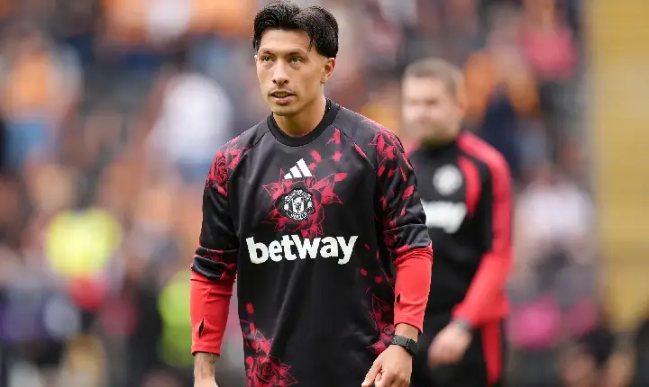 Lisandro Martínez atacou a diretoria do Manchester United e agora pode sofrer consequências