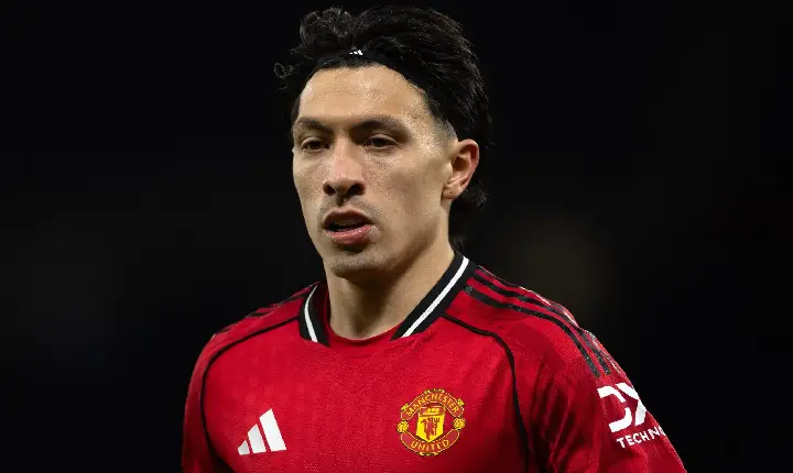Lisandro Martínez detona diretoria do Manchester United após derrota do United