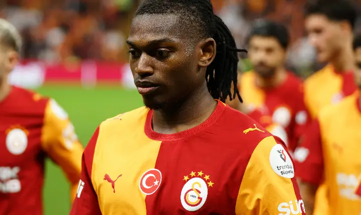Mercado: Por que Rafael Leão passou a ser contestado após transferência para a Turquia?