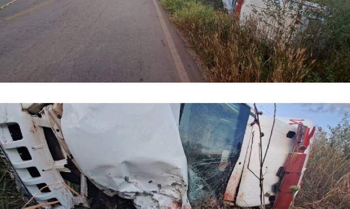 Motociclista morre ao colidir com ambulância