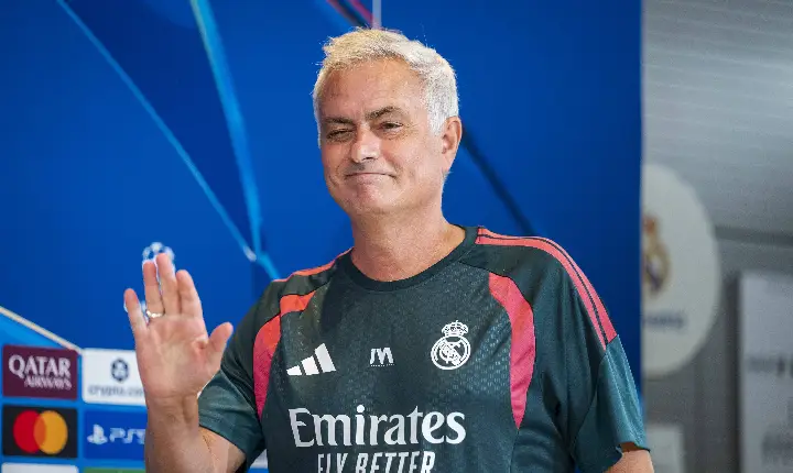 ‘Mourinho tinha razão, eu errei’: Zagueiro do Real Madrid se desculpa após polêmicas