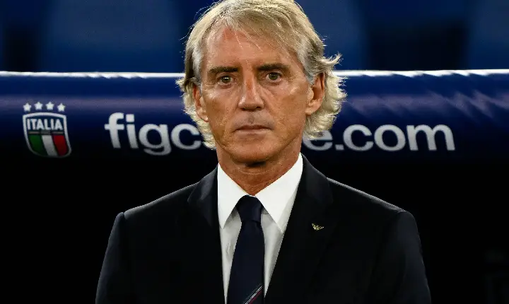 ‘Não é problema meu’: Mancini, ex-técnico do Manchester City, se posiciona sobre polêmica