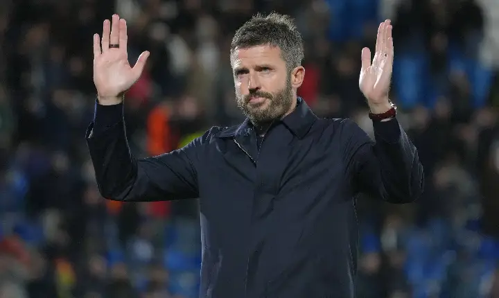 ‘Não vou deixar’: Carrick abre coletiva com discurso forte no Manchester United