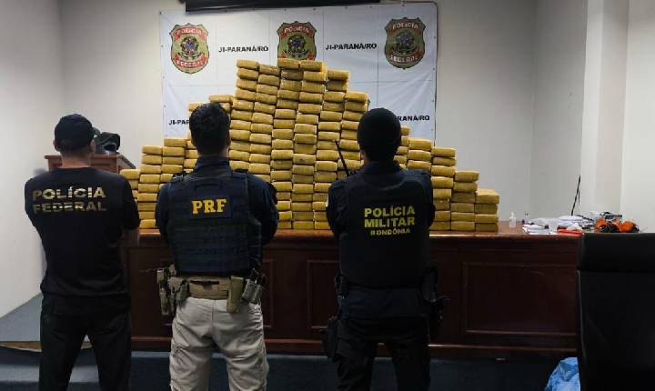 Perseguição, acidente e 208 quilos de maconha: PM de Rondônia causa duro golpe ao crime organizado na RO-481
