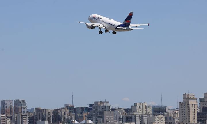 Petrobras reduz preço do querosene de aviação em 14,2% 