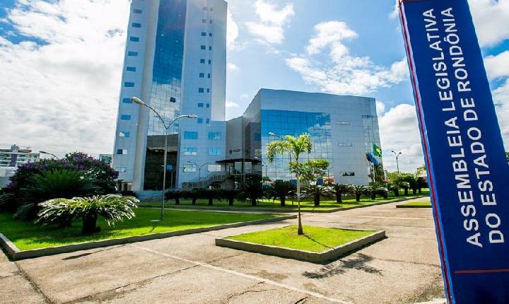 PF investiga fraudes em licitações, desvio de recursos e suposto esquema de 