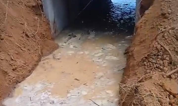 Prefeitura de Porto Velho recupera ponte no Ramal Beira Rio, no distrito de Extrema