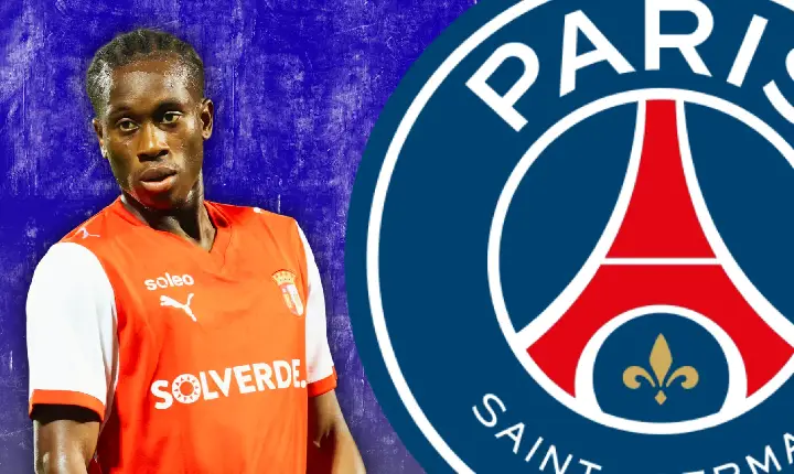 PSG paga 3,3 milhões de euros por direito de preferência sobre joia do futebol português