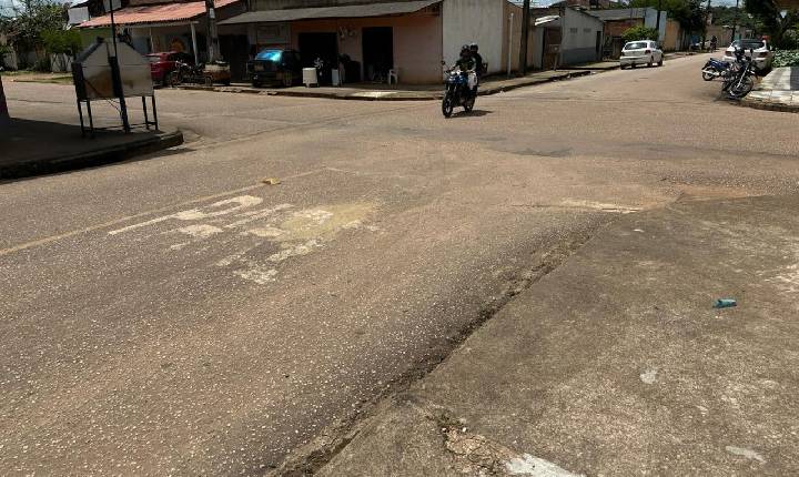 Vereador Edimilson Dourado solicita e prefeitura inicia reforço na sinalização viária