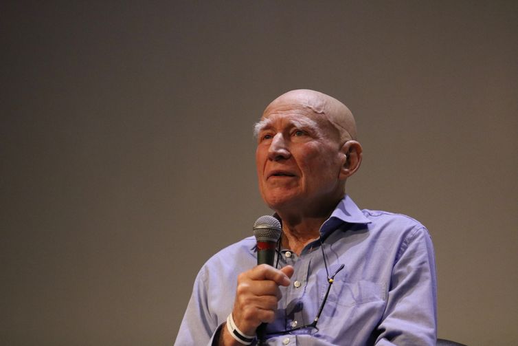 Autoridades lamentam morte de Sebastião Salgado