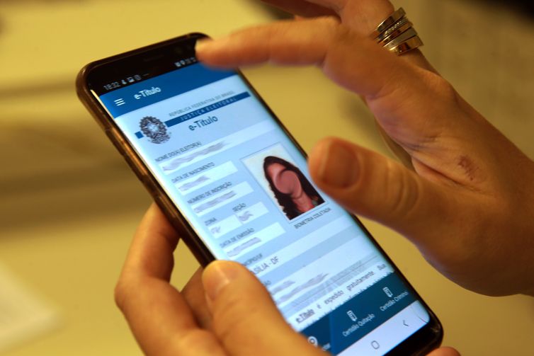 Mais de 5,3 milhões de eleitores terão título cancelado, informa TSE