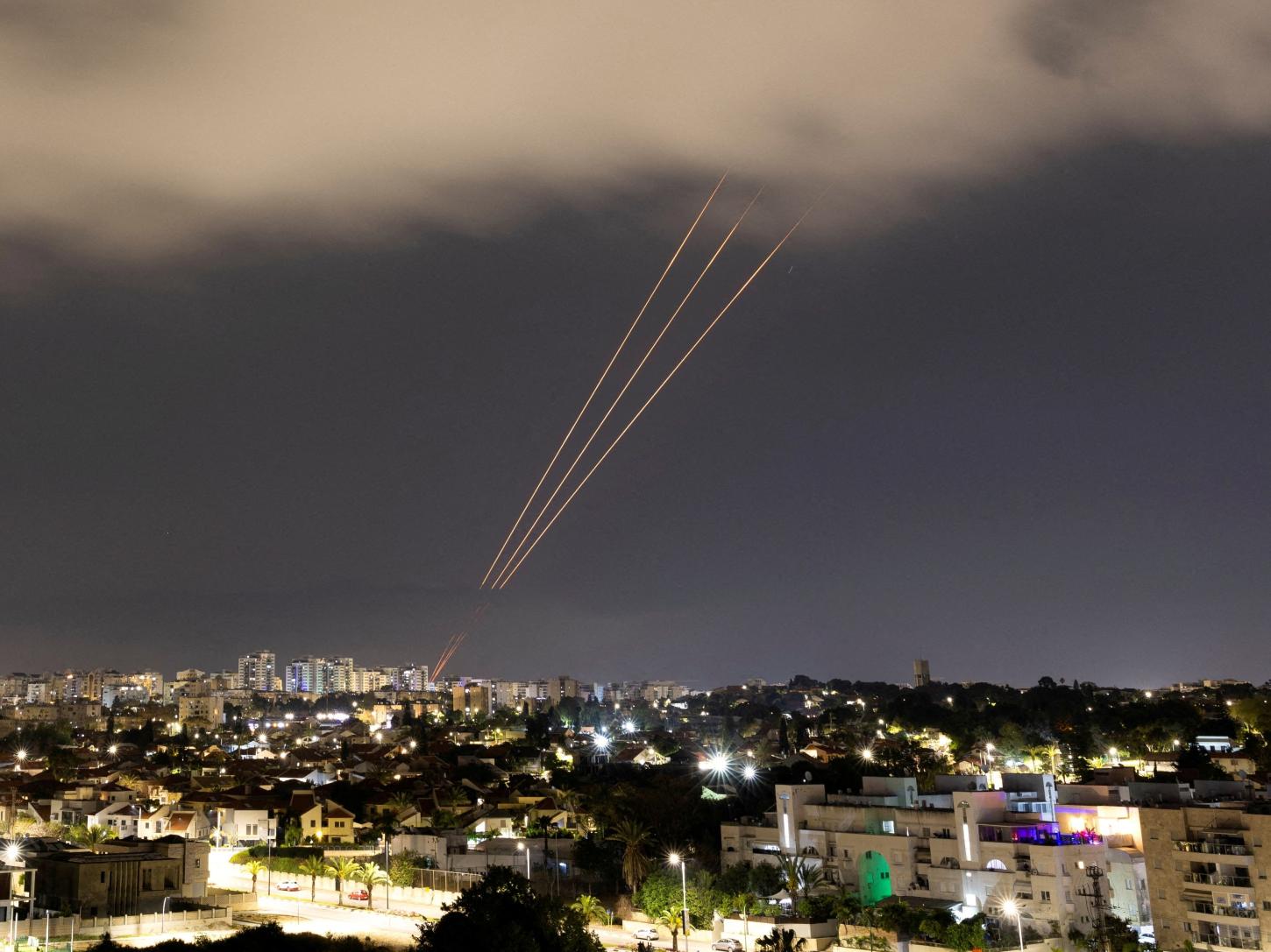Ataque israelense ao Irã gera temor de guerra ampliada no Oriente Médio
