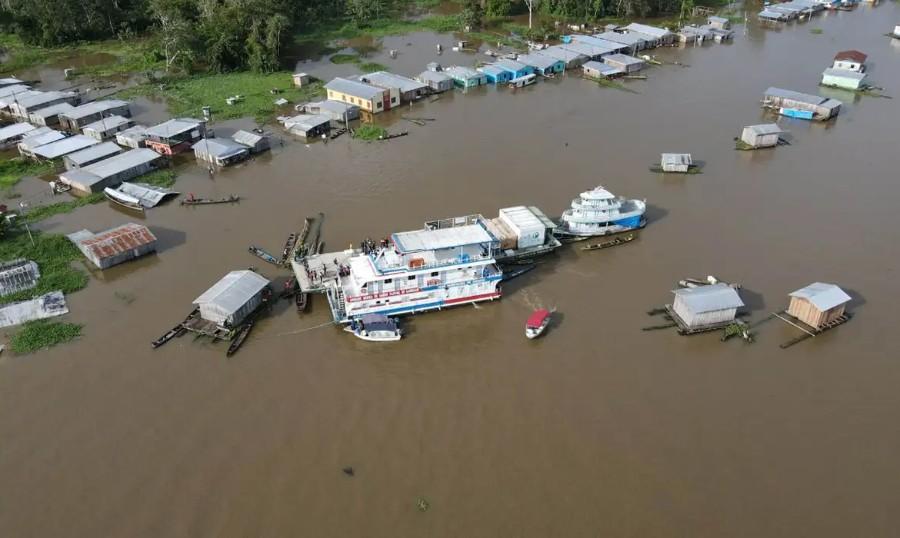 Cheias no Amazonas deixam 40 municípios em estado de emergência