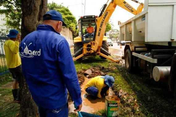 Cláudia de Jesus solicita informações sobre a concessão dos serviços de água e esgoto em Rondônia
