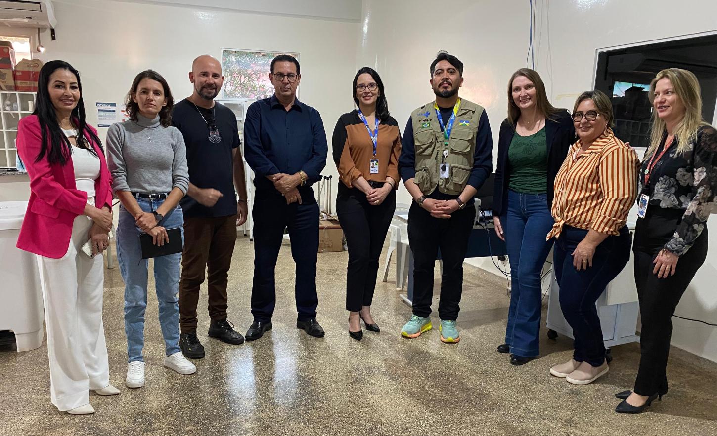 Deputada Gislaine Lebrinha entrega R$ 2 milhões e arco cirúrgico para hospital de Rolim de Moura