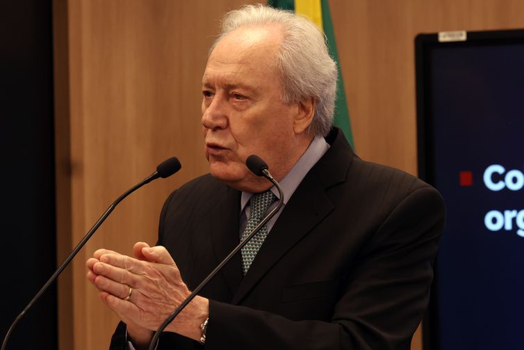 “Descobrimos a ponta do iceberg”, diz Lewandowski sobre operações