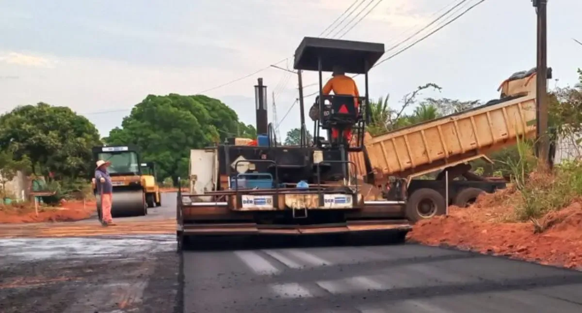 Alvorada do Oeste recebe 700 metros de pavimentação asfáltica com apoio do governo de Rondônia