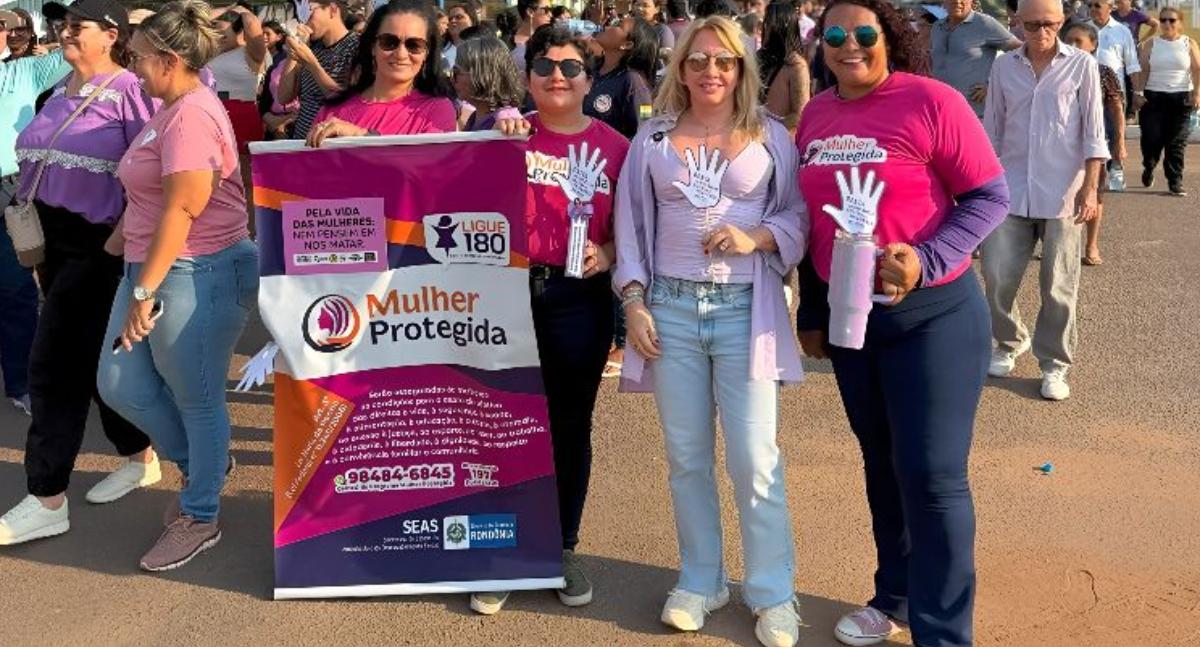 Ieda Chaves participa de caminhada contra violência à mulher em Nova Mamoré