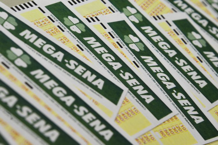 Mega-Sena sorteia nesta terça-feira prêmio acumulado em R$ 14 milhões