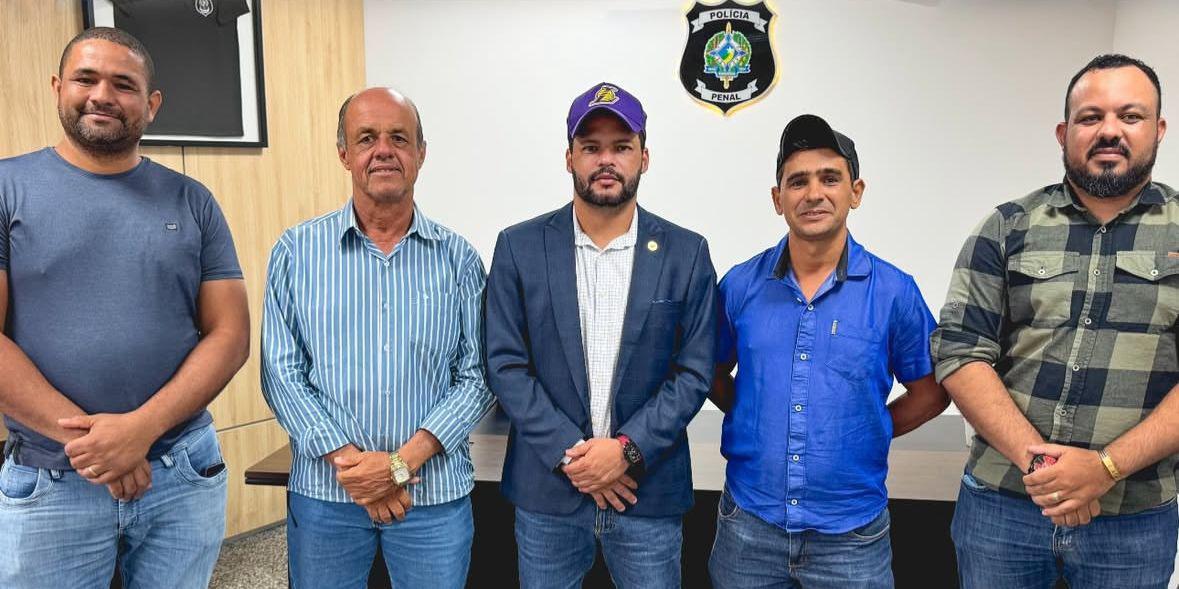 Deputado Edevaldo Neves recebe lideranças de União Bandeirantes e discute demandas para o aniversário do distrito