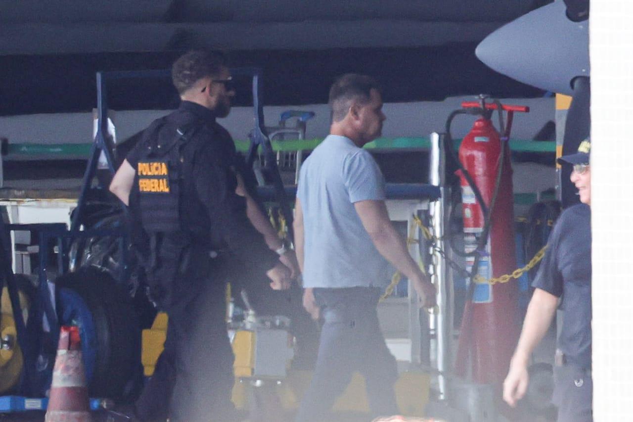 Avião com Silvinei chega a Brasília após tentativa de fuga frustrada