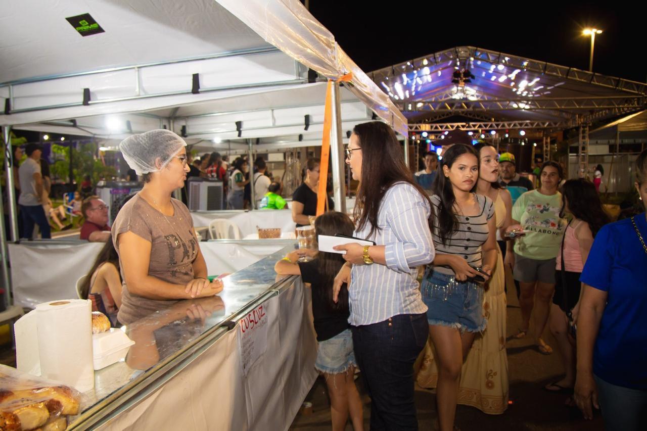 Deputada Rosangela Donadon convida população de Cerejeiras para a Feira Empreendedora Festival nesta quinta, 04 de dezembro