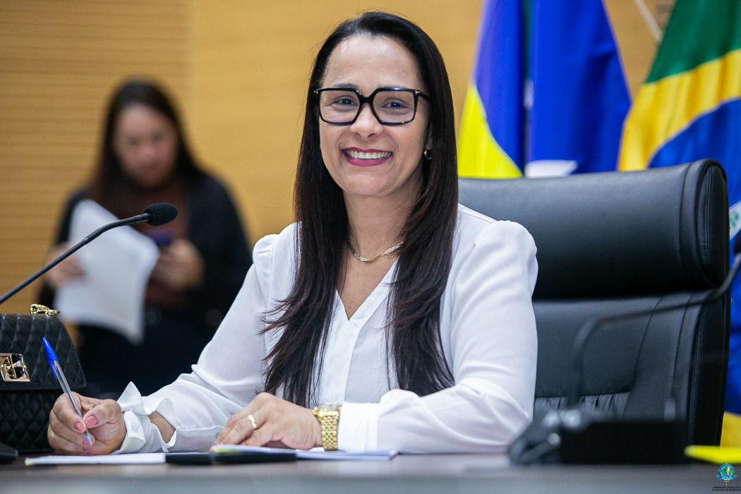 Rosangela Donadon solicita ação do Programa Rondônia Cidadã para atender moradores do Setor 06 em Jaru