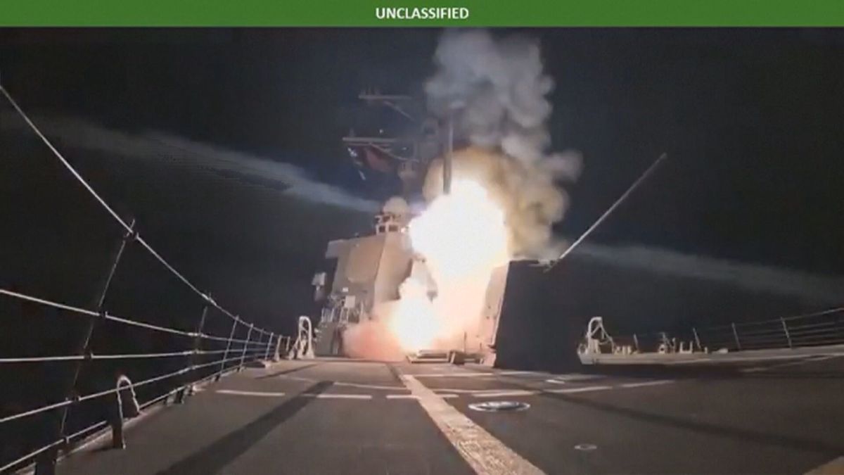 Veja momento em que míssil contra Estado Islâmico na Nigéria é lançado